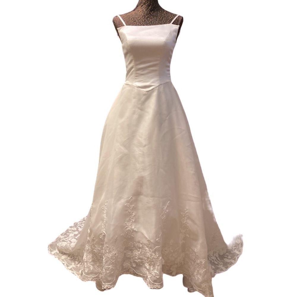 🤍 SATIN AND EMBROIDERED LACE WHITE IVORY DRESS 🤍# 003